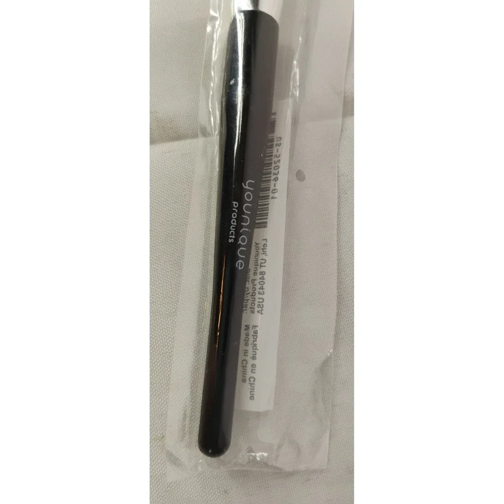 NIP Younique‎ Mask Applicator Makeup Cosmetic Application